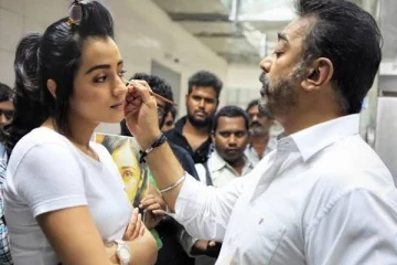 இதையும் விட்டுவைக்காத கமல்! உலக நாயகன்னா சும்மாவா?