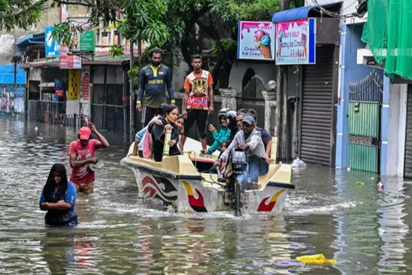 பேரிடரில் நேர்ந்த துயரம்: மல்வத்து ஓயாவில் மீட்கப்பட்ட சிறுவனின் சடலம்! | Body Of 8 Year Old Boy Found In Malwathu Oya