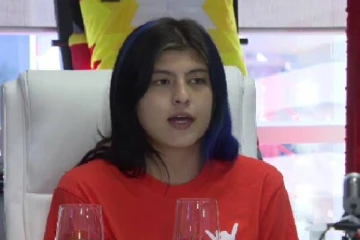 கனடாவில் வாடகை டாக்ஸிக்குள் இளம் பெண்ணுக்கு நடந்த கொடுமை