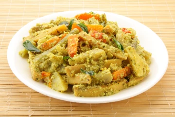 கேரளத்து மக்களின் ஸ்பெஷலான அவியலை வீட்டிலேயே செய்வது எப்படி?