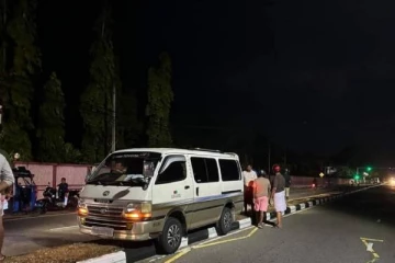 மட்டக்களப்பு கல்லடி இசை நடனக் கல்லூரி முன்பாக இரவு பாரிய விபத்து!