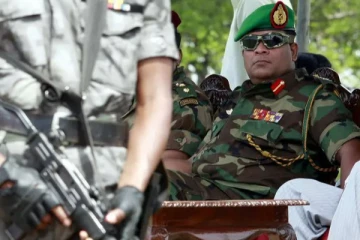 "ஜனாதிபதியின் உத்தரவை நடைமுறைப்படுத்தாத இராணுவத்தளபதிக்கு புதிய நெருக்கடி"