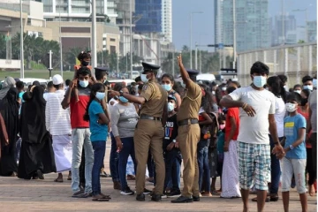 கொழும்பு மெரினா பகுதியில் புகைப்படம் எடுப்பதற்காக அறிவிடப்படும் கட்டண விபரங்கள்