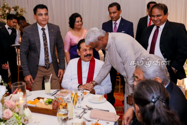முன்னாள் அமைச்சரின் அழைப்பின் பேரில் கொழும்பில் இன்று ஒன்றுகூடிய ரணில்-ராஜபக்ச கூட்டணி | Mahinda Rajapaksa Attended Minister Daughter Wed