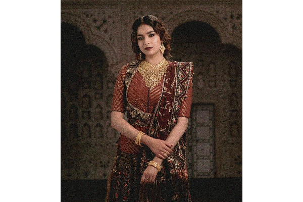 வயதாகி ஆண்டியாக மாறிய நடிகை கீர்த்தி சுரேஷ்.. இது நமக்கு தேவையா | Keerthy Suresh Look Aged Gone Viral