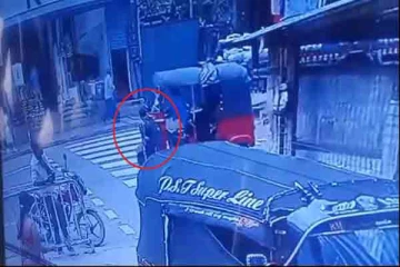 வீதியை கடந்த மாணவன்; தரதரவென இழுத்துச்சென்ற முச்சக்கரவணடி