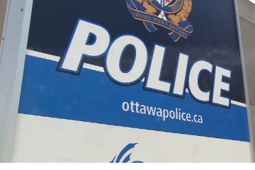 ஒட்டாவாவில் உடைகளை களவாடிய பெண்ணுக்கு எதிராக வழக்கு