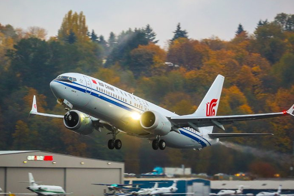 4 வருடங்களில் முதல் தடவையாக சீனாவில் பறந்த விமானம் | First Flight In China In 4 Years
