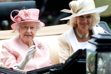 இங்கிலாந்தின் அடுத்த ராணி தொடர்பில் மகாராணியார் வெளியிட்ட விருப்பம் !