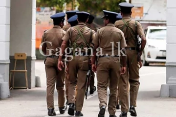 හදිසියේම ජාතික ලැයිස්තු මන්ත්රීවරයකුගේ නිවස ඉදිරිපිටට දැඩි පොලිස් ආරක්ෂාවක්...(VIDEO)