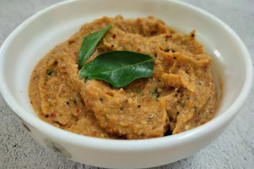 அட்டகாசமான சுவையில் கத்தரிக்காய் துவையல் செய்வது எப்படி?