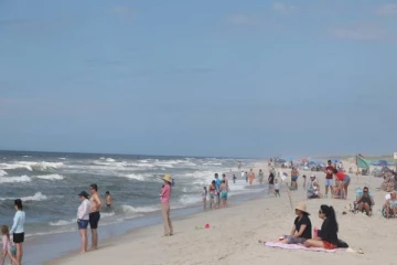 நீரில் மூழ்கிய மகனை காப்பாற்ற சென்ற இந்தியர் பரிதாபமாக உயிரிழப்பு!