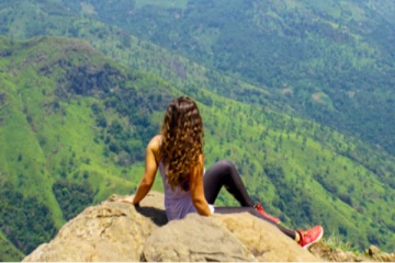 வெளிநாட்டு இளம் பெண்ணுக்கு முச்சக்கர வண்டி சாரதியின் தகாத செயல் ; இறுதியில் நேர்ந்த கதி