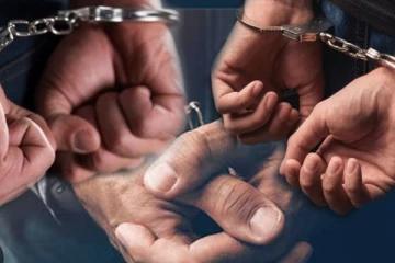 හොරෙන්ම ඉන්දියාවට පනින්න ගිහින් වැඩ වැරදෙයි..