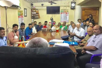 உடுப்பிட்டி மதுபானசாலை விவகாரம்; அமைச்சர் முன்னிலையில் மக்கள் பிரதிநிதிகள் மீது பாய்ந்த பிரதேச செயலாளர்