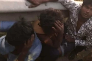 யாழில் பேருந்தில் பெண்களுடன் பாலியல் சேட்டையில் ஈடுபட்டவர்களுக்கு நேர்ந்த நிலை!
