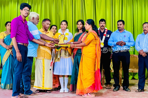 யாழில் சாதனை படைத்த மாணவிக்கு பாராட்டு | Congratulations Student Achieved Success In Jaffna