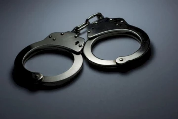 வீடொன்றுக்குள் அத்துமீறி நுழைந்து தாக்குதல்; ஐவர் கைது