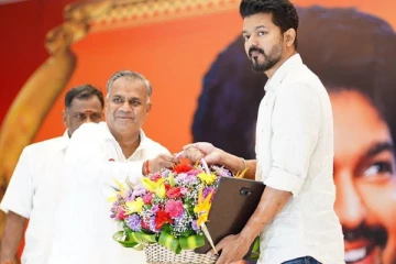 வேலையா முக்கியம் தூக்கி போடுங்க, விஜய் தான் முக்கியம், புஸ்ஸி ஆனந்தின் மோசமான பேச்சு