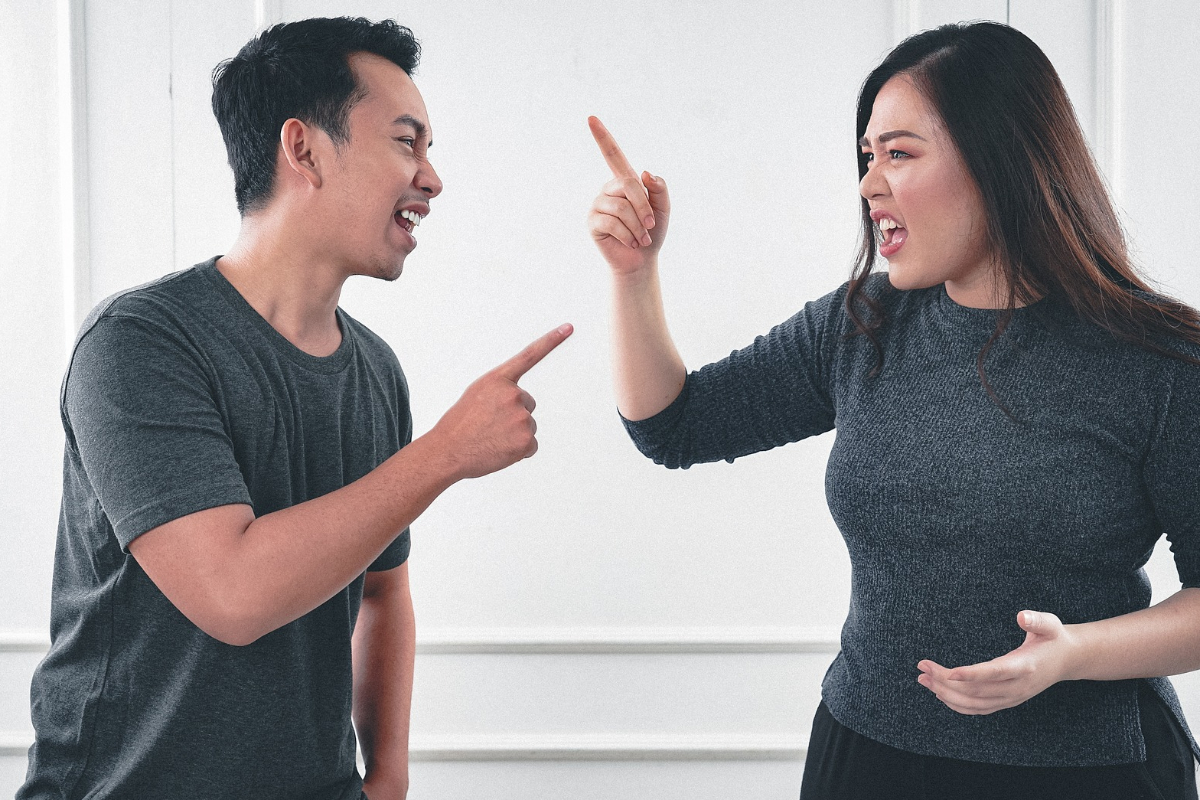 ஜோதிடம்: உங்கள் ராசிக்கு எதிரி ராசி எது தெரியுமா? | Who Is Your Enemy According Zodiac Sign