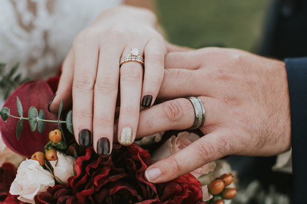 திருமண வயதெல்லையை உயர்த்திய இங்கிலாந்து! | England Raised The Marriage Age