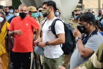 “இது வாத்தி ரெய்டு” - சென்னை வந்தார் ‘தல’ தோனி