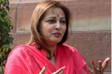 பிரபல நடிகைக்கு 6 மாதம் சிறை தண்டனை விதிப்பு - எழும்பூர் நீதிமன்றம் அதிரடி..!