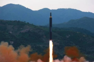 மீண்டும் ஏவுகணை சோதனை நடத்திய வட கொரியா! அமெரிக்க கடும் கண்டனம்