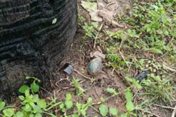 தமிழர் பகுதியொன்றில் பாடசாலைக்கு அருகில் கிடந்த பாகிஸ்தான் நாட்டு பொருளால் பரபரப்பு | Suspicious Object Near School In Tamil Area