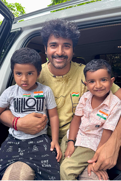 நடிகர் சிவகார்த்திகேயன் மகன்களா இது? தற்போதைய புகைப்படம் இதோ | Sivakarthikeyan Son Photos Viral