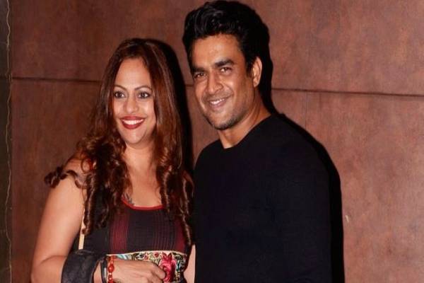 தன்னிடம் படித்த மாணவியை மனைவியாக்கிய மாதவன்.... சுவாரஷ்ய காதல் கதை | Actor Madhavan Love Story Met Wife Sarita தன்னிடம் படித்த மாணவியை மனைவியாக்கிய மாதவன்.... சுவாரஷ்ய காதல் கதை | Actor Madhavan Love Story Met Wife Sarita