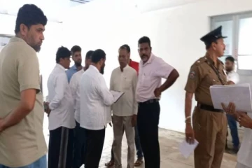 திருகோணமலையில் மரத்திலிருந்து கீழே விழுந்து உயிரிழந்த 12 வயது சிறுமி!