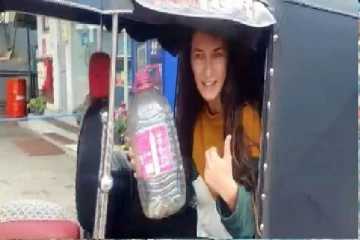 இலங்கை வந்துள்ள வெளிநாட்டு பெண் சுற்றுலா பயணிக்கு ஏற்பட்டுள்ள அசௌகரியம்!