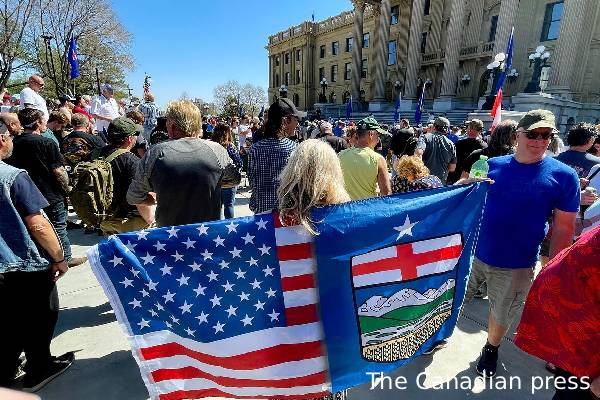 கனடாவிலிருந்து பிரிய விரும்பும் ஆல்பர்ட்டா மாகாணம்: கனேடியர்கள் கருத்து | Survey Reveal More People Oppose Seperate Alberta கனடாவிலிருந்து பிரிய விரும்பும் ஆல்பர்ட்டா மாகாணம்: கனேடியர்கள் கருத்து | Survey Reveal More People Oppose Seperate Alberta