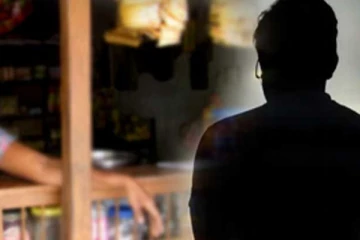 මවගේ ව්‍යාපාරය බන්කොළොත් කිරීමට පුතා කළ කැත වැඩේ..