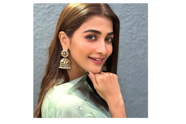 அஜித்தின் ரீமேக் படத்தில்  பீஸ்ட் பட கதாநாயகி ! அதுவும் யாருக்கு ஜோடியாக தெரியுமா? | Beast Actress In Ajith Movie