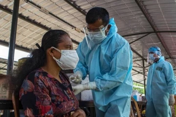 நாடு மீளவும் முடக்கப்படும்;  சுகாதாரப் பணிப்பாளர் எச்சரிக்கை