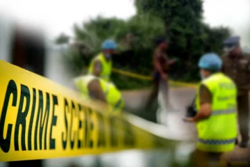 மனைவியை வெட்டிப் படுகொலை செய்த கணவன்