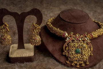 வார இறுதியில் சரமாரியாக எகிறிய தங்கம் விலை - நிலவரம் இதோ..