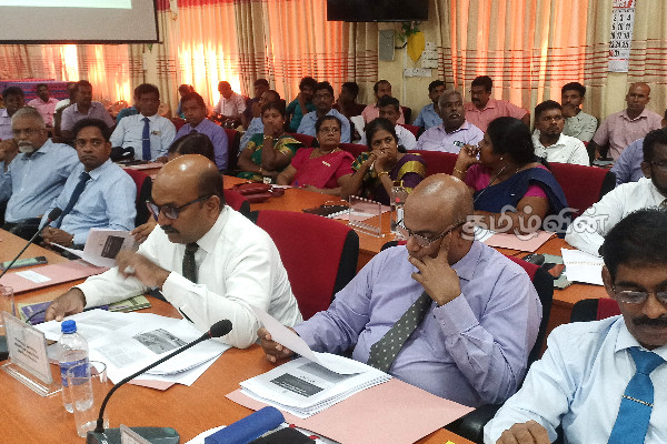 மகாவலி அபிவிருத்தி பிரச்சினைகள்: முல்லைத்தீவு மாவட்ட ஒருங்கிணைப்புக் குழு கூட்டத்தில் கலந்துரையாடல் | Mullaitivu Coordinating Committee Meeting