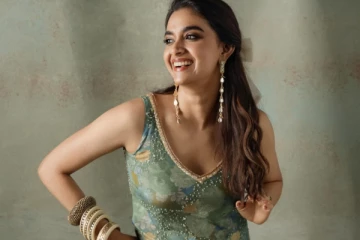 கீர்த்தி சுரேஷ் ட்ரெண்டி உடையில் லேட்டஸ்ட் போட்டோஷூட்