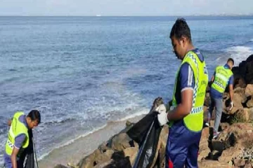 கடற்கரையில் பெண்ணொருவரின் சடலம்