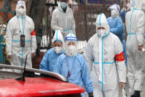 சீனாவில் ஒரே நாளில் 3,570 பேருக்கு கொரோனா தொற்று! | 3 570 People Infected With Corona One Day In China