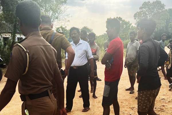 தண்ணிமுறிப்பு சம்பவத்தில் கைது செய்யப்பட்ட மீனவர்கள் விடுதலை | Fishermen Those Arrested In Thannimurippu Released