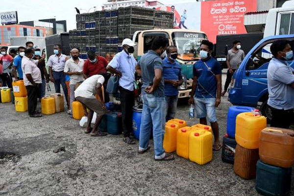ஒரு லீட்டர் எரிபொருள் 250 ரூபாவிற்கு விநியோகிக்க முடியுமா? தீவிர விசாரணை | Can A Liter Fuel Be Delivered At 250 Investigation