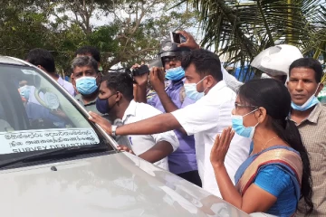 மாதகலில் மக்களை அச்சுறுத்தும் வகையில் குவிக்கப்பட்ட கடற்படை- எதிர்ப்பை வெளிப்படுத்தி அதிகாரிகளை திருப்பி அனுப்பிய மக்கள்!