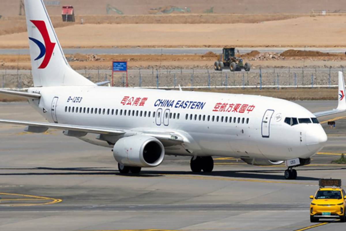 இலங்கையிலிருந்து உடனடியாக நாடு கடத்தப்பட்டுள்ளன வெளிநாட்டவர்கள் | Foreigners Deported From Sri Lanka At Midnight