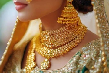 வார முதலிலேயே ஆட்டம் காட்டும் தங்கம் விலை - டிரம்ப் இன்னும் பதவியே ஏற்கலையே!