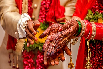 மலைக்கவைத்த திருமண பரிசுகள்; முன்னாள் காதலர்கள் அன்பளிப்பு!