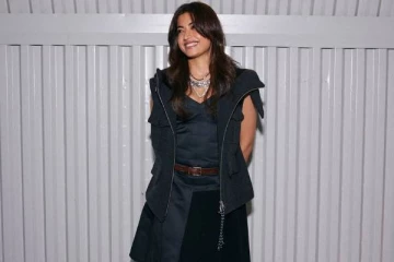 29 வயதிலும் இப்படியா?..நடிகை ராஷ்மிகா மந்தனா ட்ரெண்டி லுக் போட்டோஸ்!